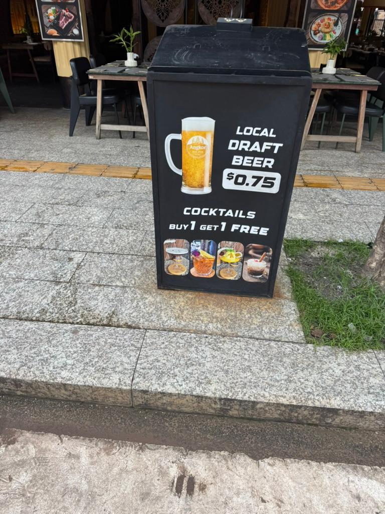 Pub Street, Angkor draft $0.75.