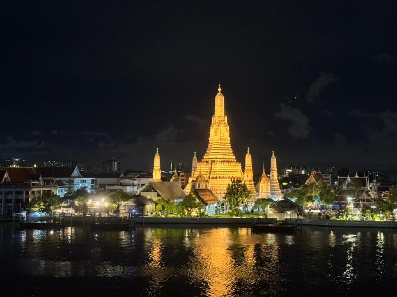 Wat Arun at night from the river.